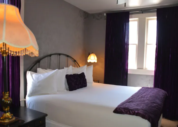 Grand Highland Hotel