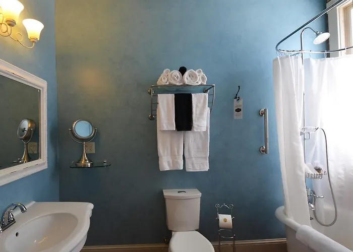 Grand Highland Hotel 3*